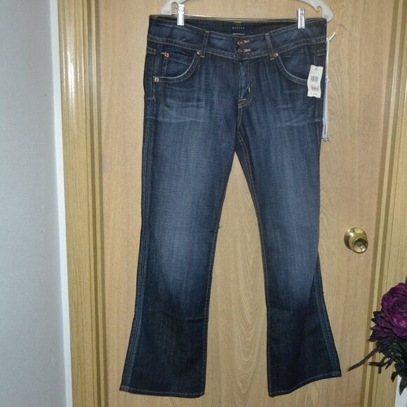 NWT Hudson's Petite Bootcut Jeans - Picture 1 of 14
